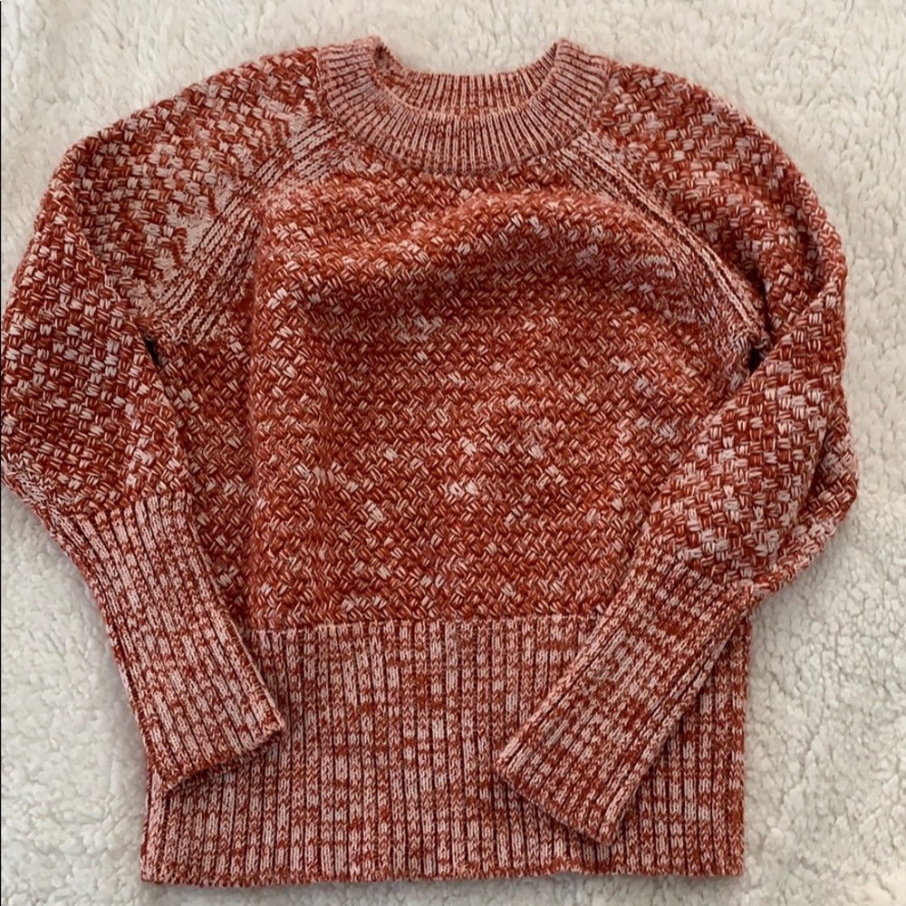Universal Threads sweater size medium